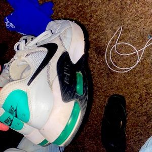 They were worn like 10 times at least but didn’t do much with them